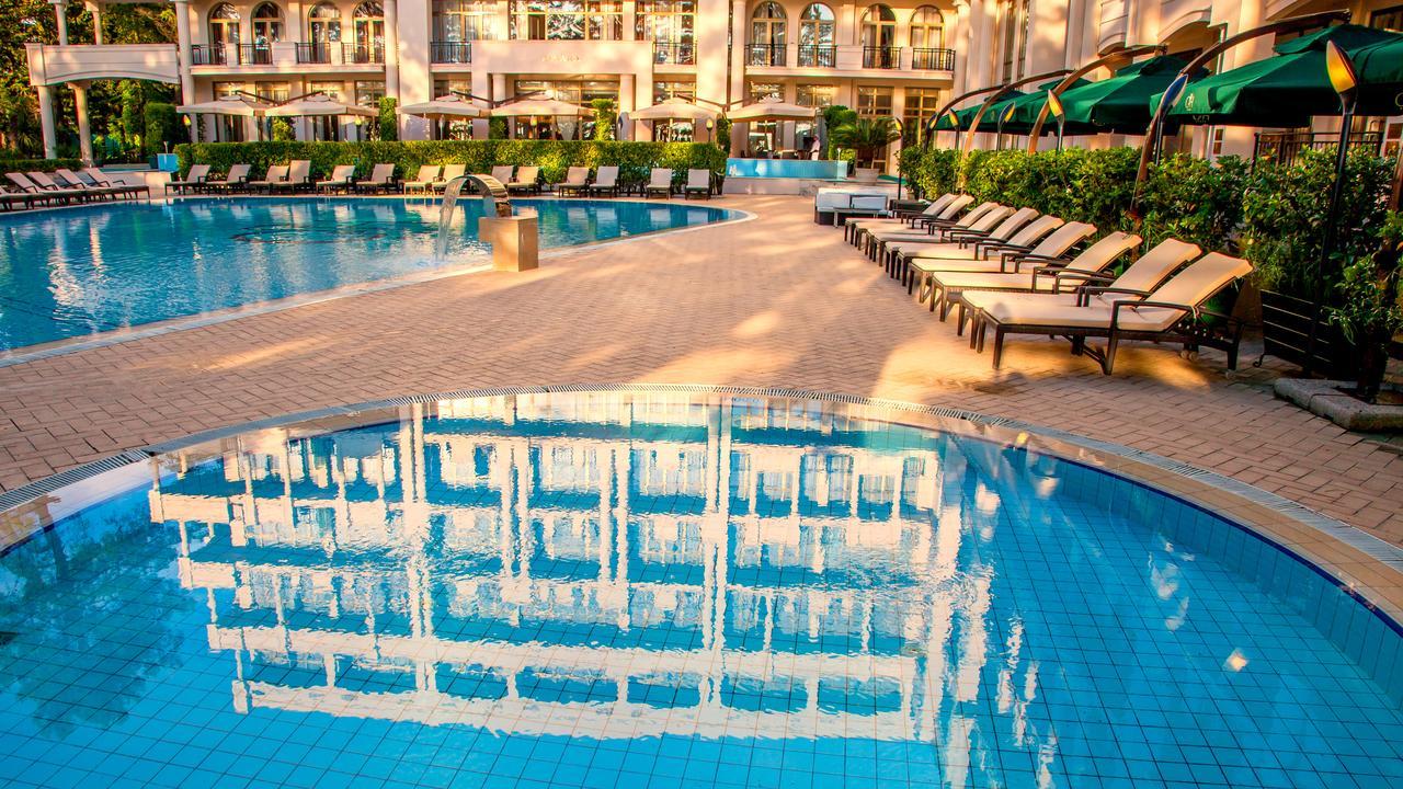 Resort Georgia Palace & 5*